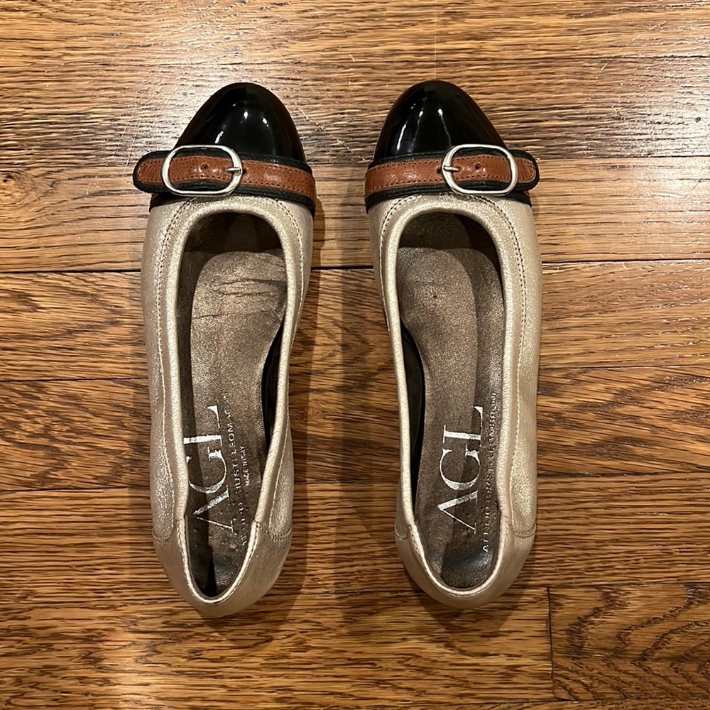 AGL Cap Toe Ballet Flat